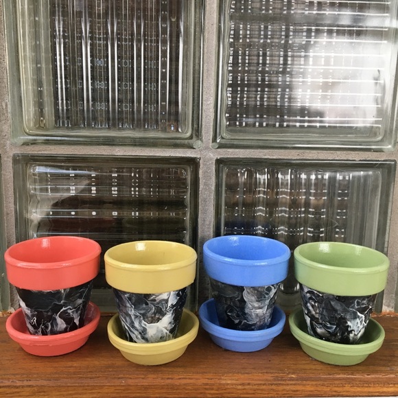 Set of 4 Handmade Terracotta Planters! - Picture 3 of 9